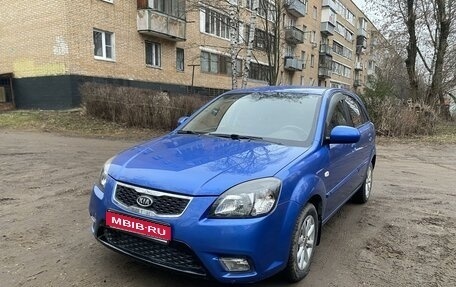 KIA Rio II, 2010 год, 695 000 рублей, 1 фотография