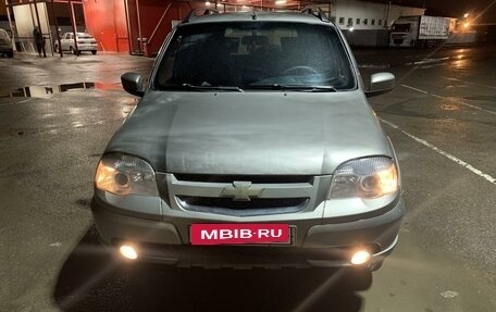 Chevrolet Niva I рестайлинг, 2013 год, 510 000 рублей, 3 фотография