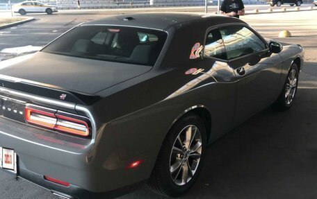 Dodge Challenger III рестайлинг 2, 2023 год, 6 850 000 рублей, 8 фотография