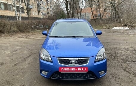 KIA Rio II, 2010 год, 695 000 рублей, 2 фотография