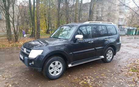 Mitsubishi Pajero IV, 2008 год, 1 799 999 рублей, 2 фотография