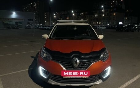 Renault Kaptur I рестайлинг, 2017 год, 1 650 000 рублей, 2 фотография