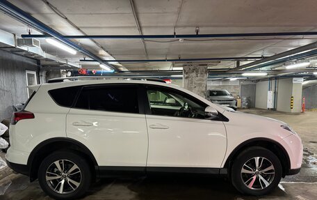 Toyota RAV4, 2015 год, 2 249 000 рублей, 6 фотография