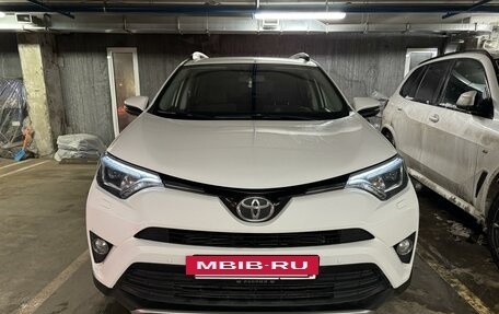 Toyota RAV4, 2015 год, 2 249 000 рублей, 5 фотография