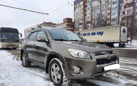 Toyota RAV4, 2011 год, 1 600 000 рублей, 2 фотография