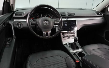 Volkswagen Passat B7, 2012 год, 1 098 000 рублей, 6 фотография