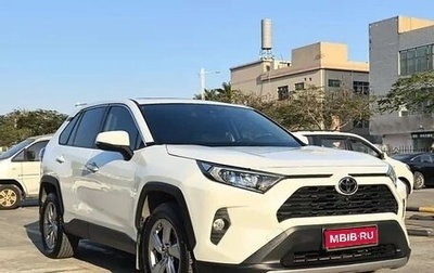 Toyota RAV4, 2021 год, 2 500 000 рублей, 1 фотография