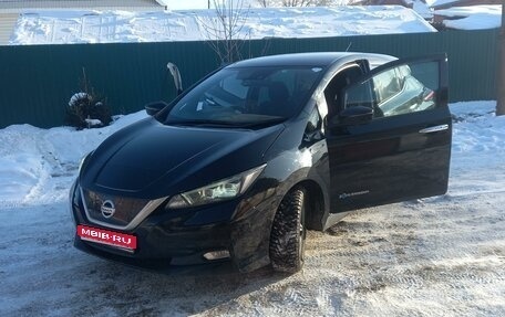 Nissan Leaf II, 2017 год, 1 650 000 рублей, 3 фотография