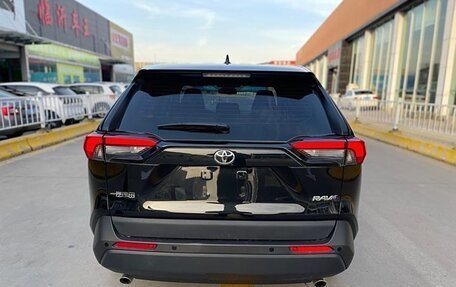 Toyota RAV4, 2024 год, 3 020 000 рублей, 7 фотография