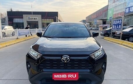 Toyota RAV4, 2024 год, 3 020 000 рублей, 6 фотография