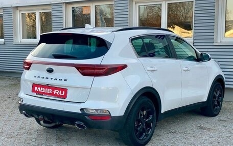 KIA Sportage IV рестайлинг, 2021 год, 3 240 000 рублей, 2 фотография