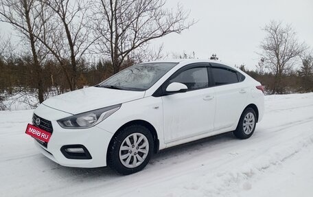 Hyundai Solaris II рестайлинг, 2019 год, 1 350 000 рублей, 2 фотография