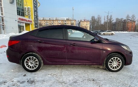 Hyundai Solaris II рестайлинг, 2011 год, 750 000 рублей, 3 фотография