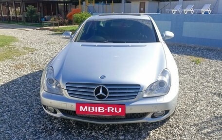 Mercedes-Benz CLS, 2006 год, 650 000 рублей, 3 фотография