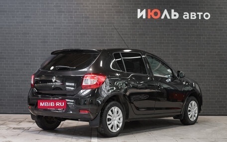 Renault Sandero II рестайлинг, 2015 год, 895 000 рублей, 6 фотография