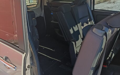 Nissan Serena IV, 2016 год, 2 250 000 рублей, 29 фотография