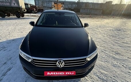 Volkswagen Passat B8 рестайлинг, 2019 год, 2 600 000 рублей, 19 фотография