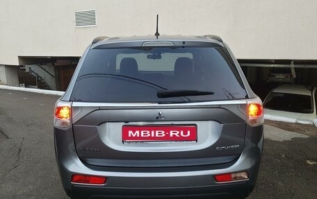 Mitsubishi Outlander III рестайлинг 3, 2012 год, 1 495 000 рублей, 1 фотография