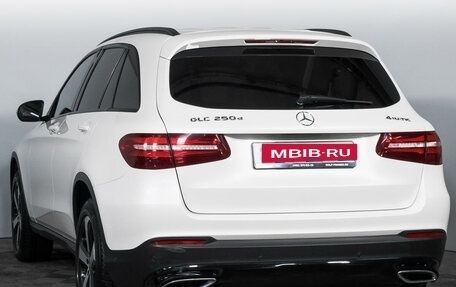 Mercedes-Benz GLC, 2016 год, 2 710 000 рублей, 7 фотография