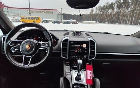 Porsche Cayenne III, 2016 год, 4 850 000 рублей, 12 фотография