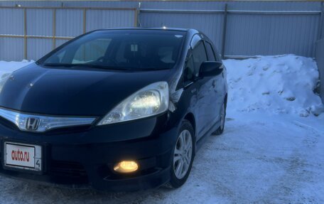 Honda Fit Shuttle I рестайлинг, 2013 год, 1 120 000 рублей, 2 фотография