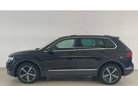 Volkswagen Tiguan II, 2018 год, 2 295 000 рублей, 4 фотография