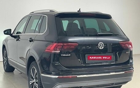 Volkswagen Tiguan II, 2018 год, 2 295 000 рублей, 5 фотография