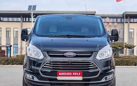 Ford Tourneo Custom I рестайлинг, 2021 год, 2 826 000 рублей, 8 фотография