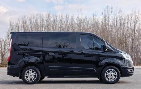 Ford Tourneo Custom I рестайлинг, 2021 год, 2 826 000 рублей, 14 фотография