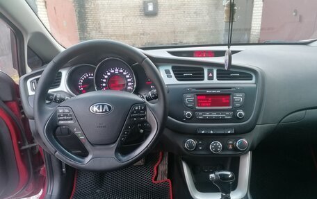 KIA cee'd III, 2013 год, 1 050 000 рублей, 22 фотография