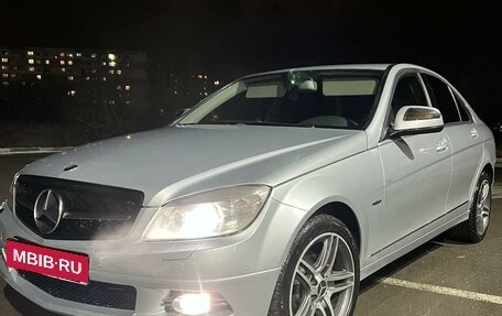 Mercedes-Benz C-Класс, 2008 год, 750 000 рублей, 1 фотография