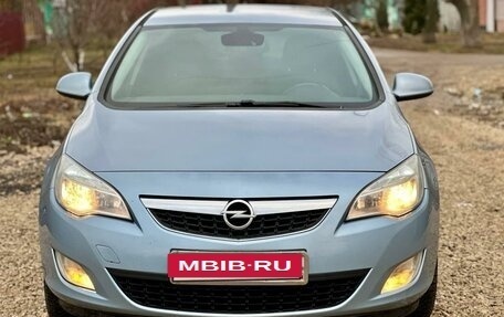 Opel Astra J, 2011 год, 775 000 рублей, 3 фотография