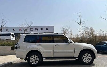 Mitsubishi Pajero IV, 2020 год, 3 900 000 рублей, 3 фотография