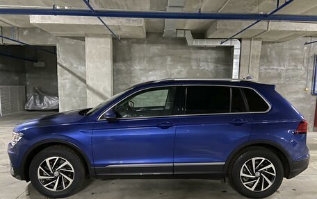 Volkswagen Tiguan II, 2018 год, 2 700 000 рублей, 4 фотография