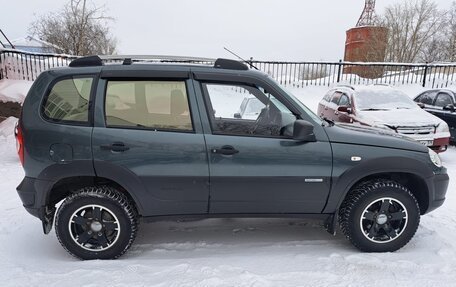 Chevrolet Niva I рестайлинг, 2015 год, 645 000 рублей, 8 фотография