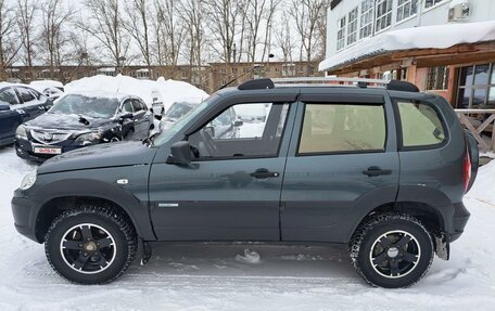 Chevrolet Niva I рестайлинг, 2015 год, 645 000 рублей, 4 фотография