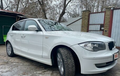 BMW 1 серия, 2011 год, 930 000 рублей, 2 фотография