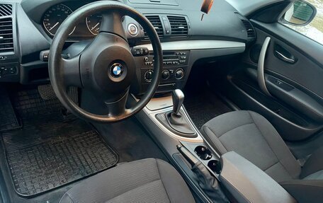 BMW 1 серия, 2011 год, 930 000 рублей, 10 фотография