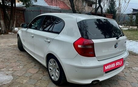 BMW 1 серия, 2011 год, 930 000 рублей, 4 фотография