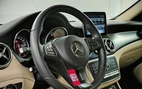 Mercedes-Benz GLA, 2018 год, 3 240 000 рублей, 14 фотография