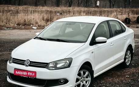 Volkswagen Polo VI (EU Market), 2013 год, 1 200 000 рублей, 1 фотография