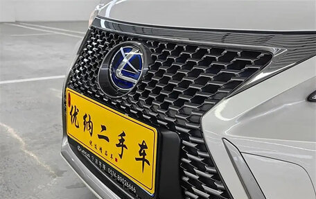 Lexus CT I рестайлинг, 2021 год, 2 080 000 рублей, 14 фотография