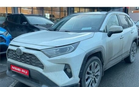 Toyota RAV4, 2021 год, 3 929 000 рублей, 1 фотография