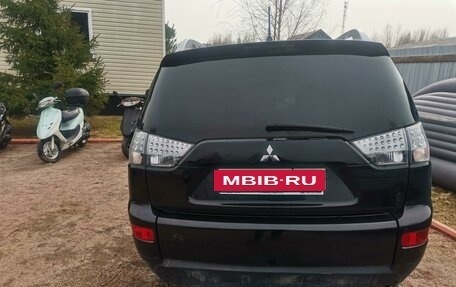 Mitsubishi Outlander III рестайлинг 3, 2007 год, 500 000 рублей, 16 фотография