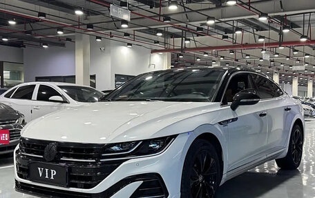 Volkswagen Passat CC, 2022 год, 2 600 000 рублей, 1 фотография