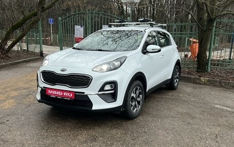 KIA Sportage IV рестайлинг, 2020 год, 2 500 000 рублей, 1 фотография