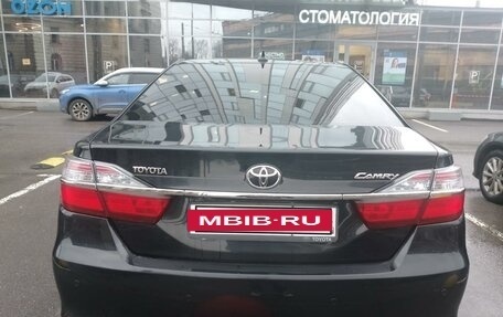 Toyota Camry, 2017 год, 2 000 000 рублей, 7 фотография