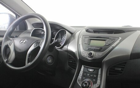 Hyundai Elantra V, 2013 год, 890 000 рублей, 9 фотография