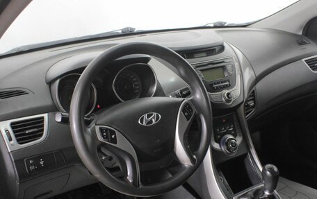 Hyundai Elantra V, 2013 год, 890 000 рублей, 13 фотография