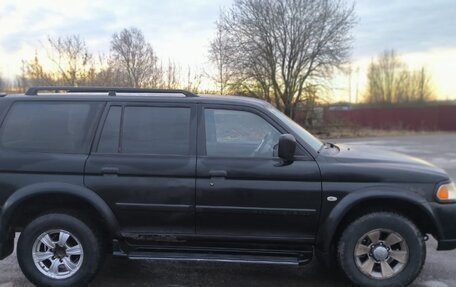 Mitsubishi Pajero Sport II рестайлинг, 2005 год, 420 000 рублей, 3 фотография